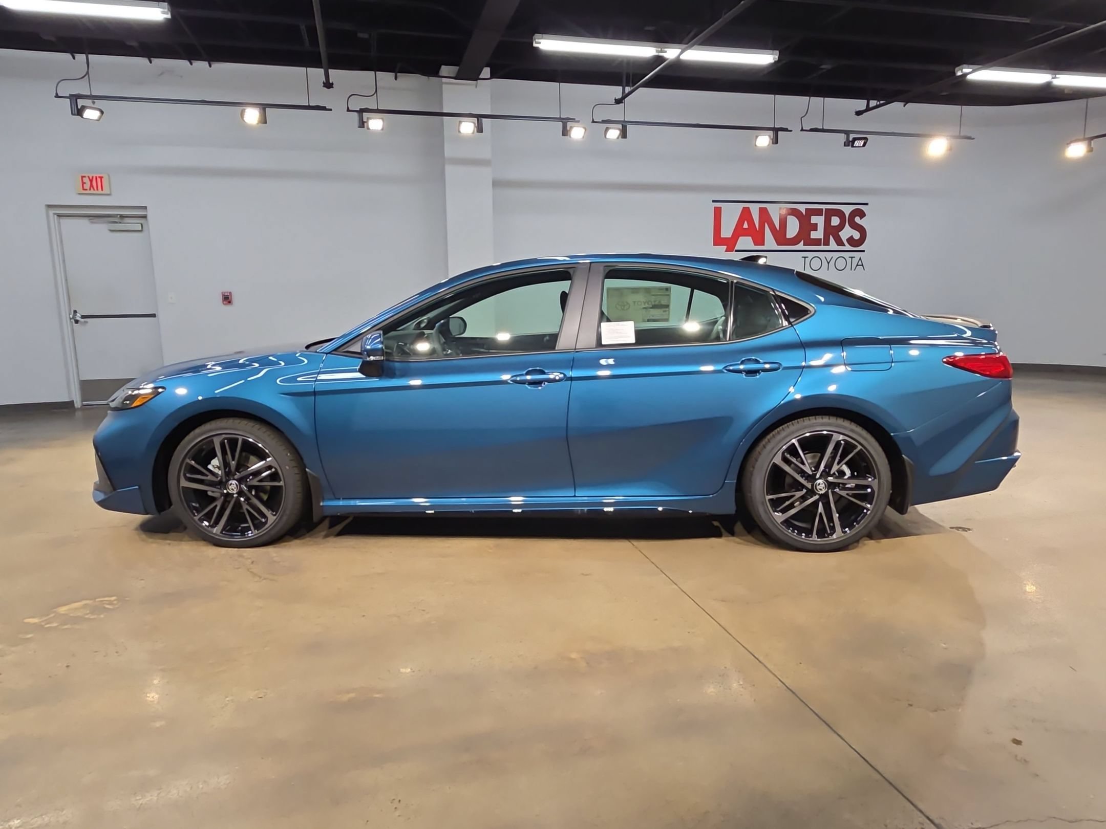 New 2026 Toyota Camry XSE w/ Premium Package FWD image 4