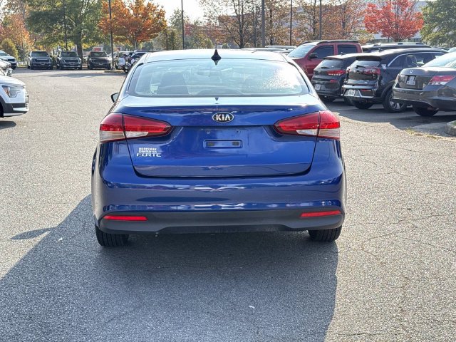 Used 2017 Kia Forte LX FWD image 3