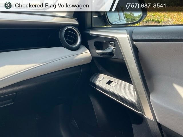 Used 2014 Toyota RAV4 XLE FWD image 33