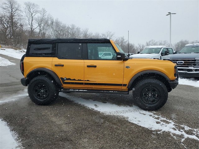 Used 2022 Ford Bronco Wildtrak image 3