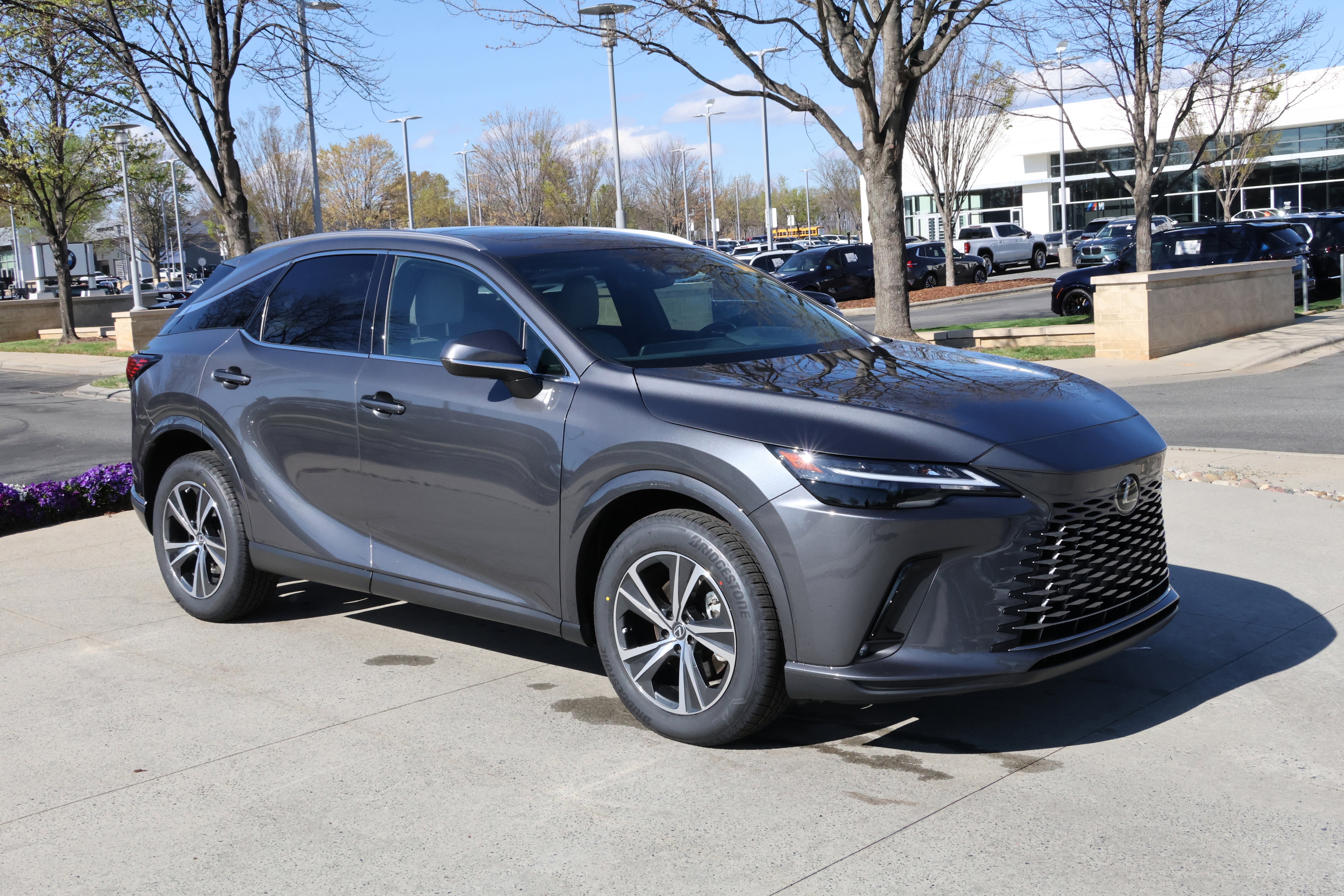 Used 2024 Lexus RX 350 Premium FWD image 2