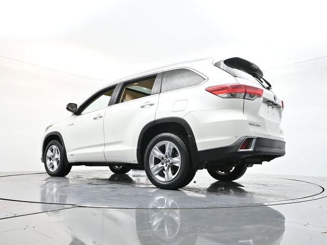Used 2019 Toyota Highlander Limited image 32