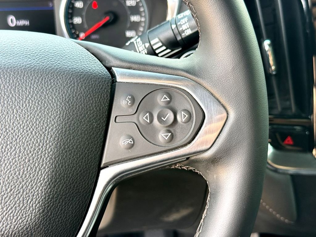 Used 2023 Chevrolet Traverse LT FWD image 15