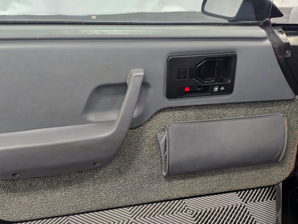Used 1988 Pontiac Fiero GT image 92