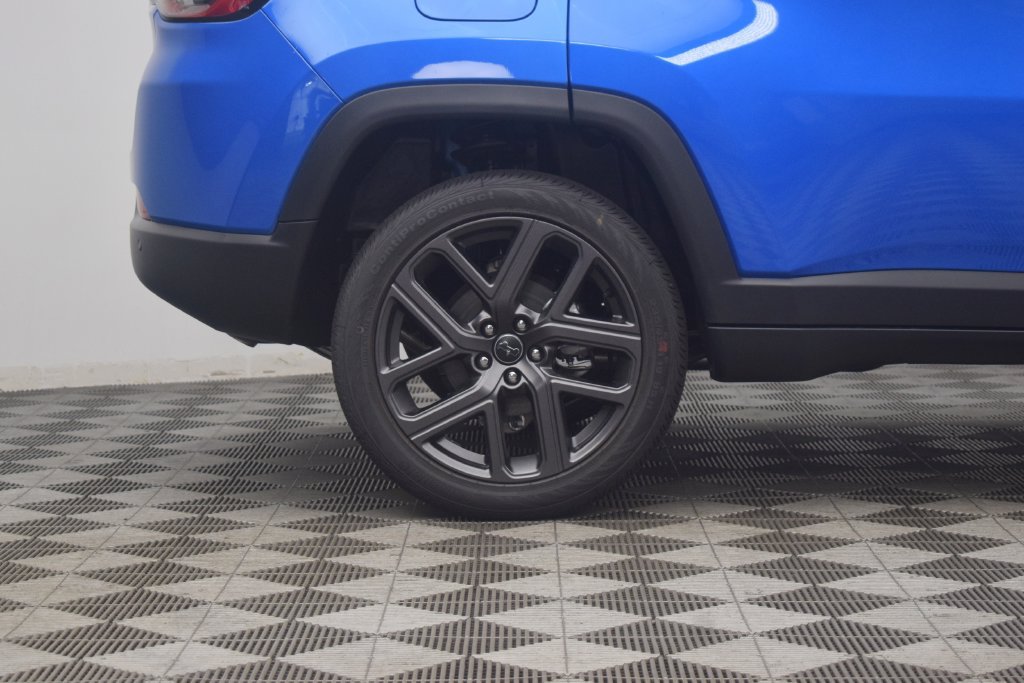 New 2026 Jeep Compass Limited AWD/4WD image 8