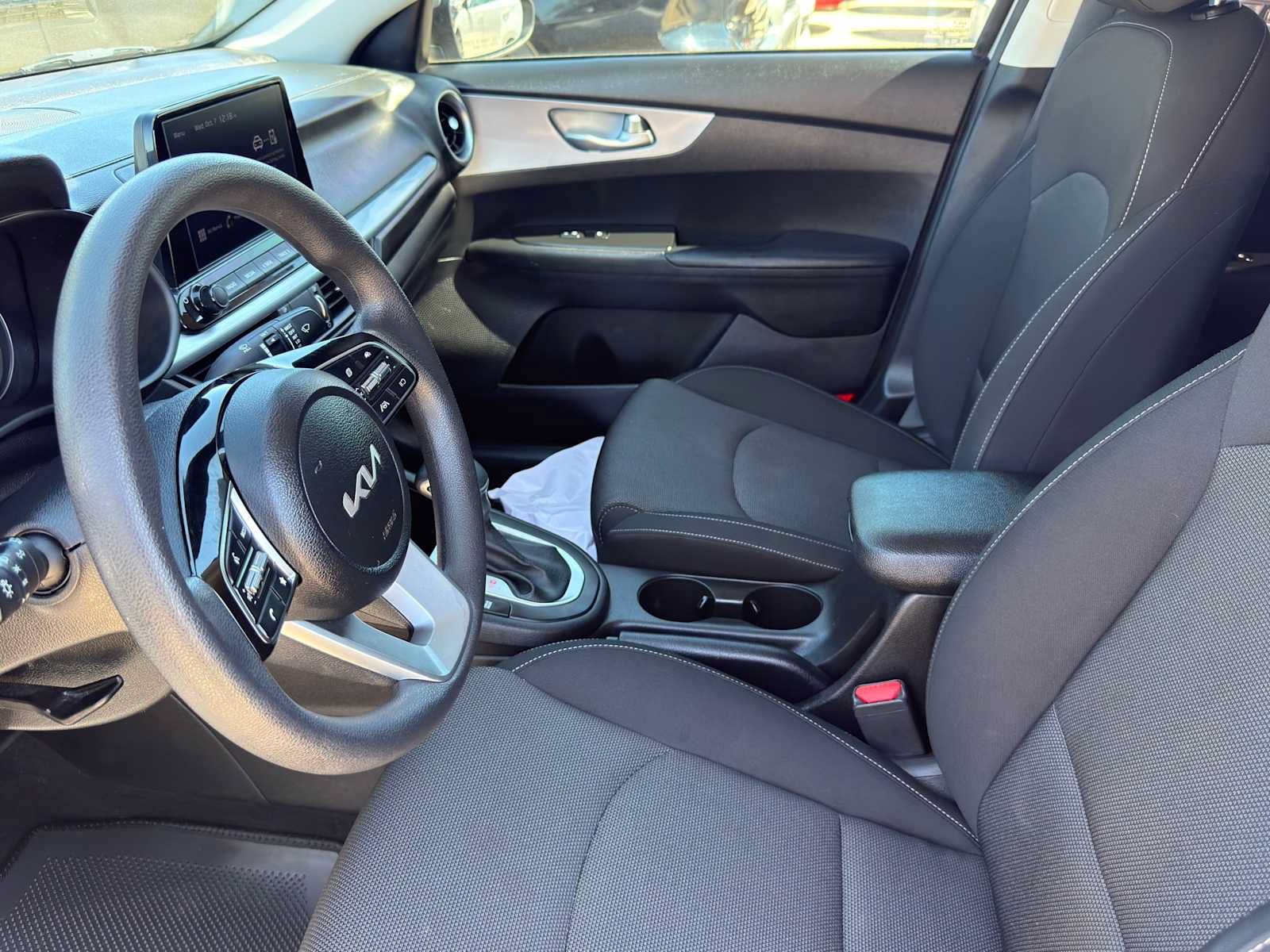 Certified 2024 Kia Forte LXS FWD image 7
