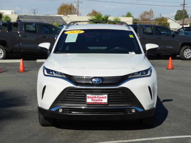 Certified 2024 Toyota Venza XLE image 3