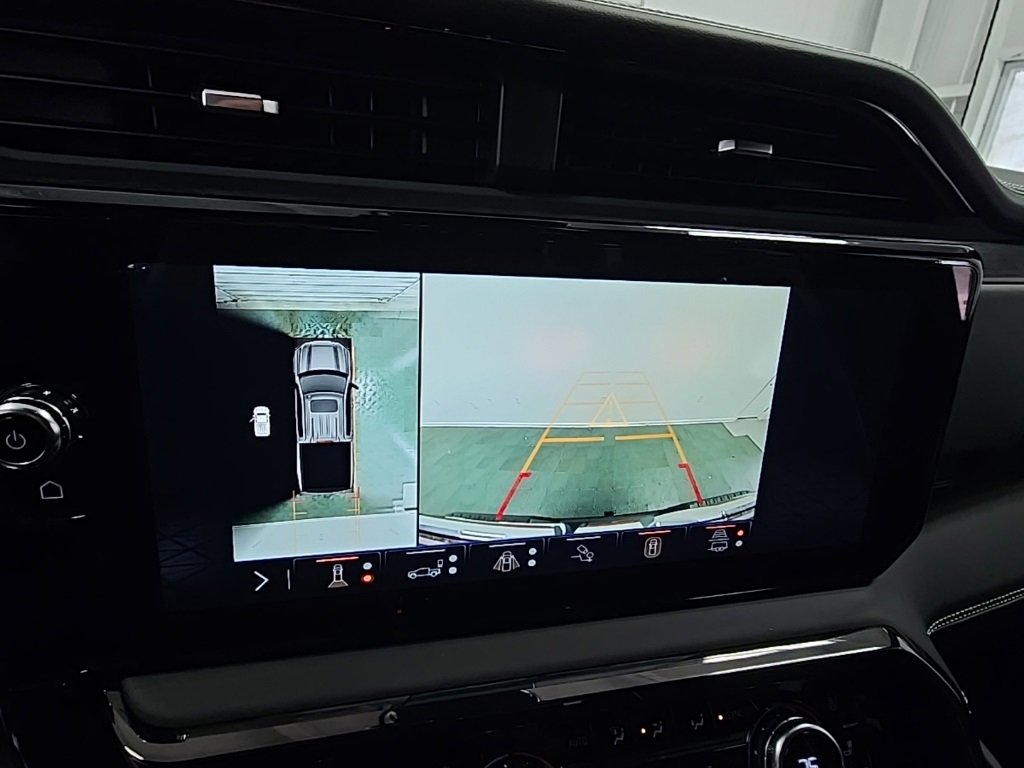 Used 2024 GMC Sierra 1500 AT4X image 18
