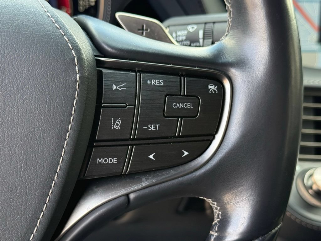 Used 2019 Lexus LS 500 w/ Luxury Package RWD image 25