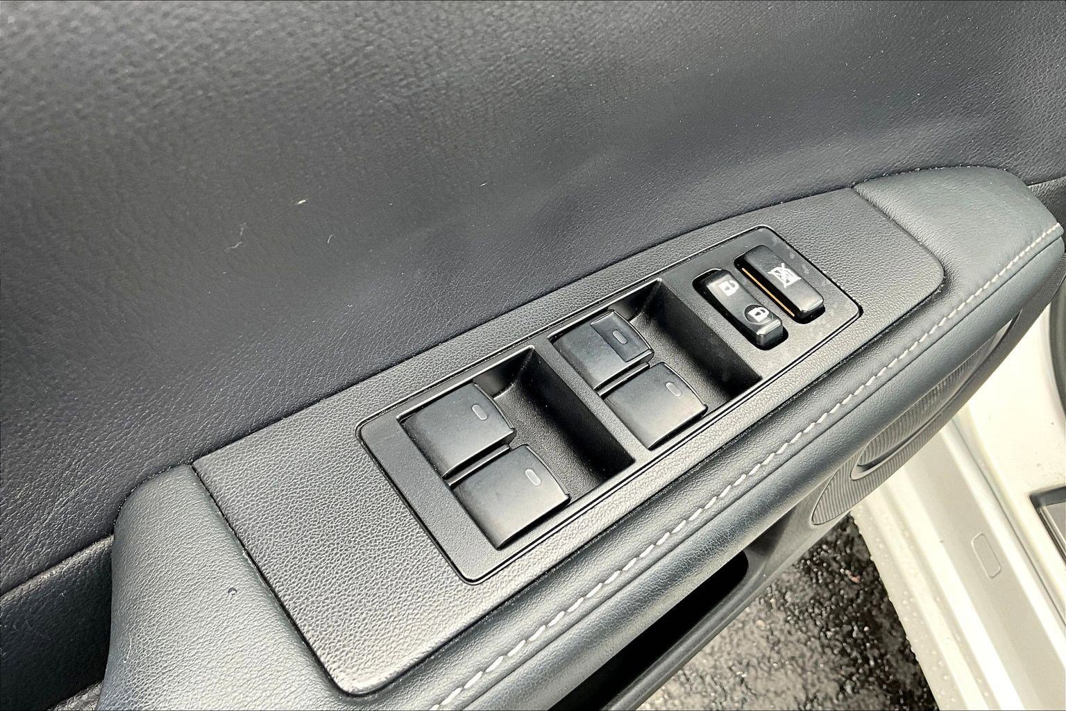 Used 2015 Lexus ES 350 w/ Premium Package FWD image 35