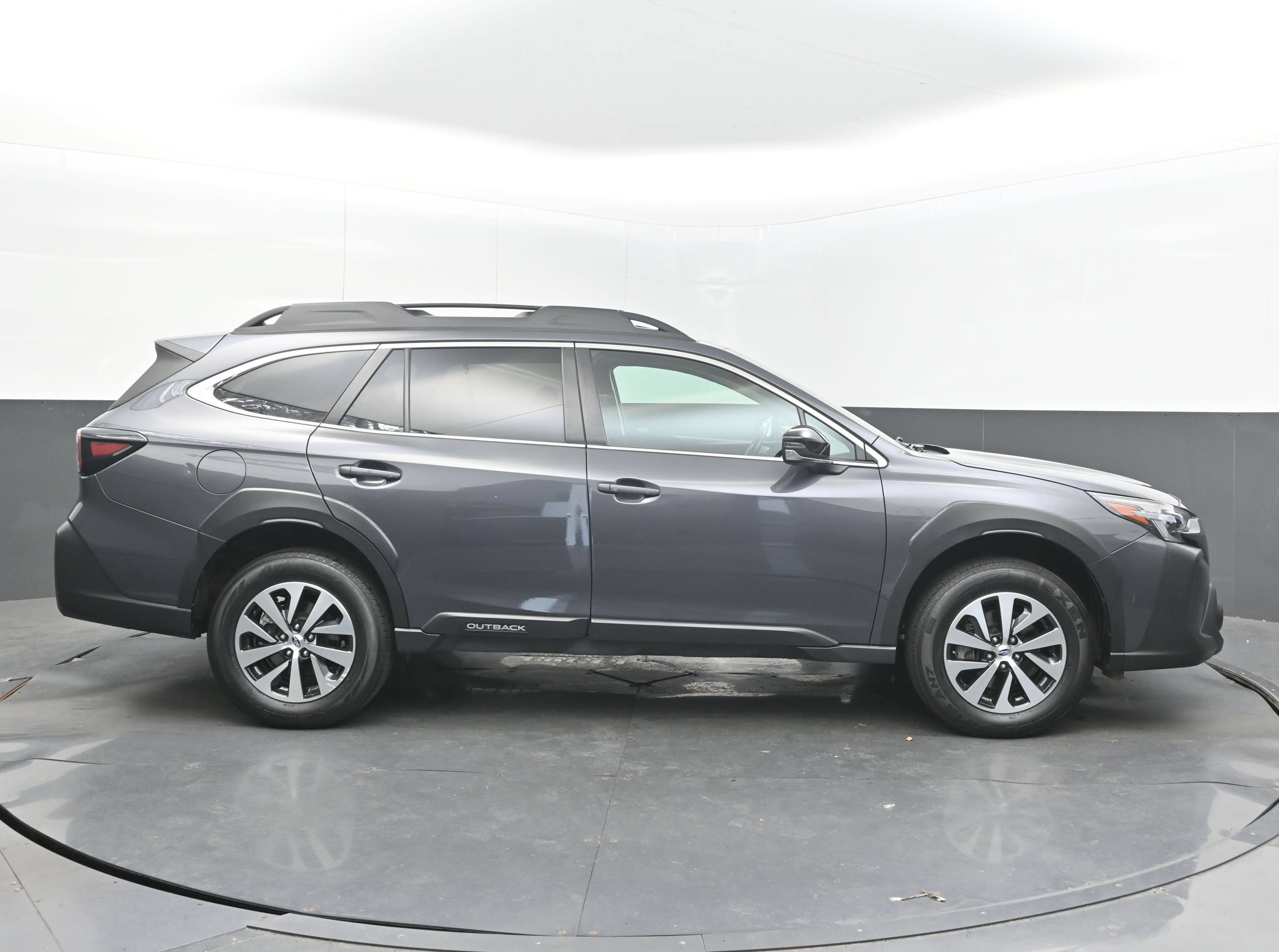 Used 2024 Subaru Outback Premium AWD/4WD image 10