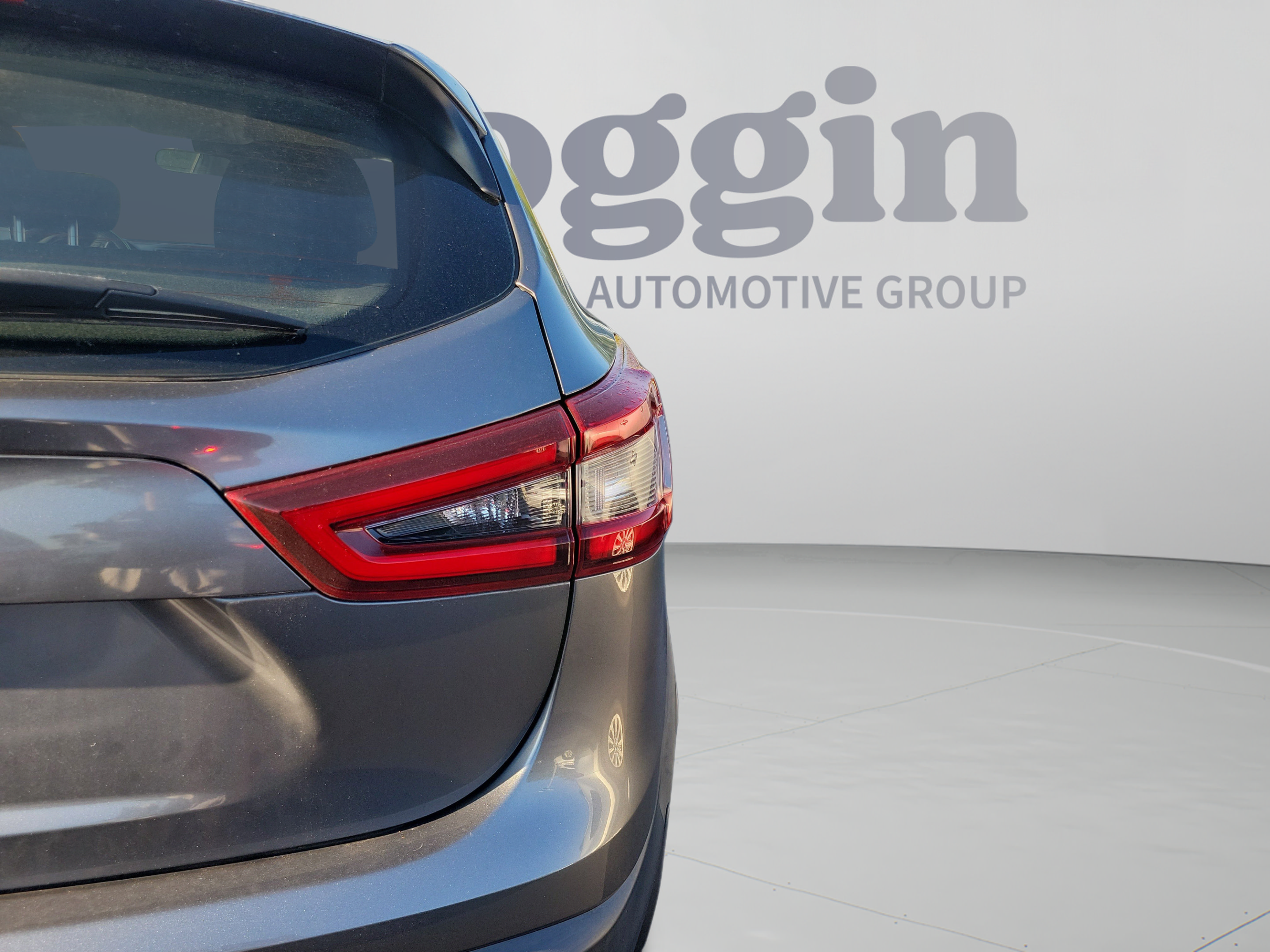 Used 2020 Nissan Rogue Sport S w/ Appearance Package FWD image 23