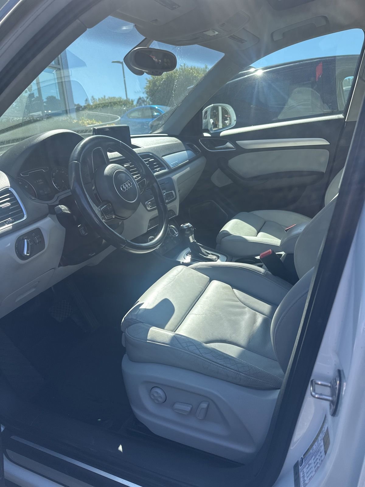 Used 2015 Audi Q3 2.0T Prestige w/ Prestige Package image 7