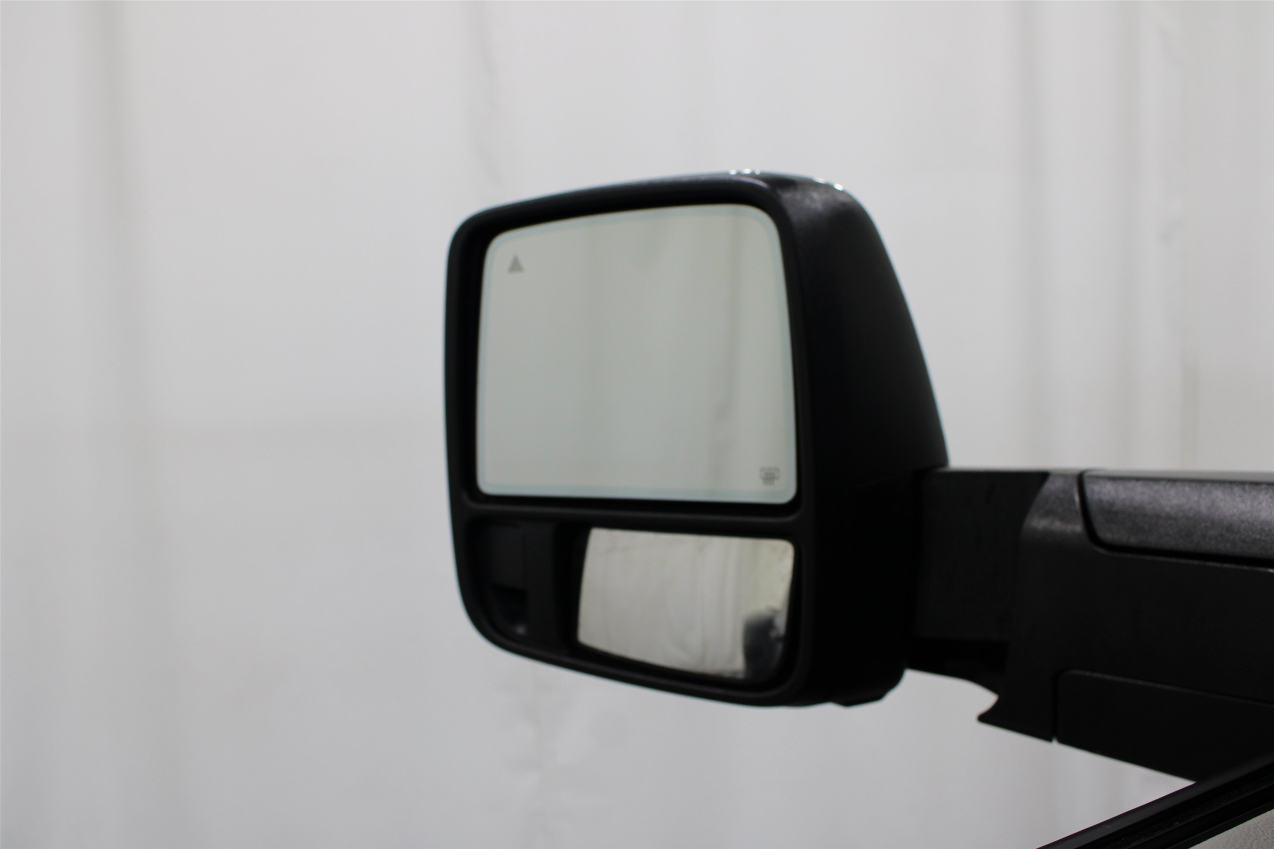 Used 2026 RAM 3500 Laramie AWD/4WD image 10