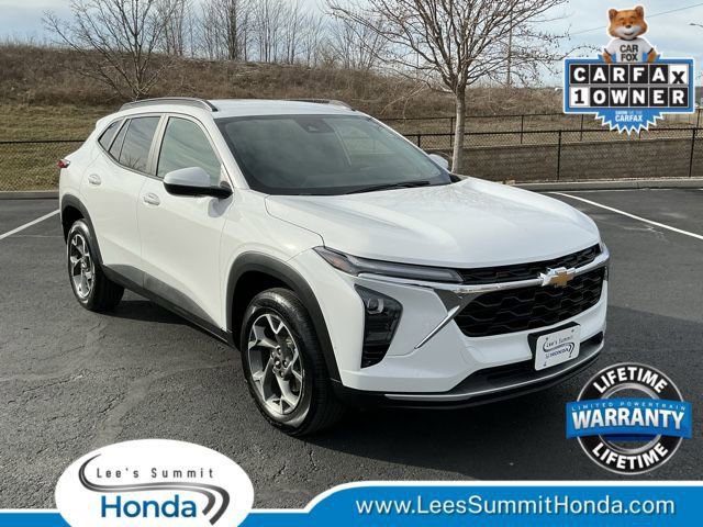 Used 2025 Chevrolet Trax LT w/ LT Convenience Package image 1