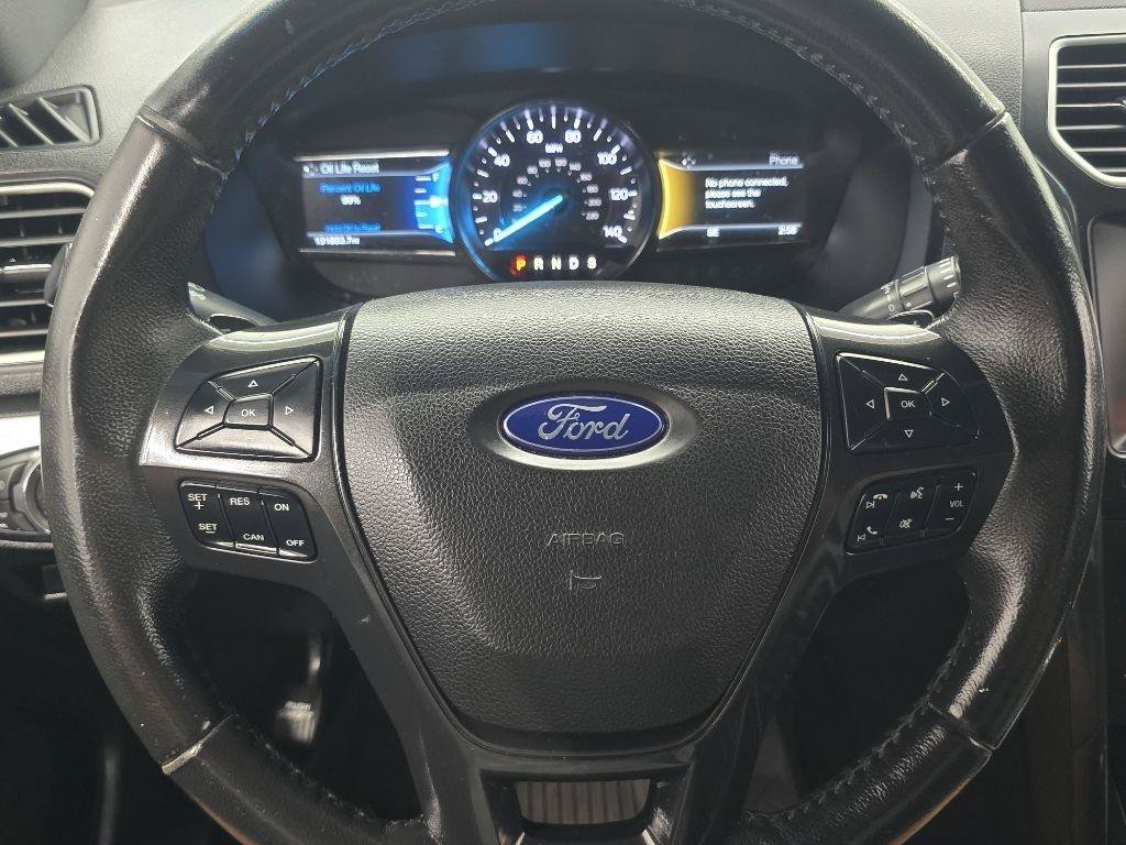 Used 2017 Ford Explorer XLT w/ Equipment Group 202A FWD image 21