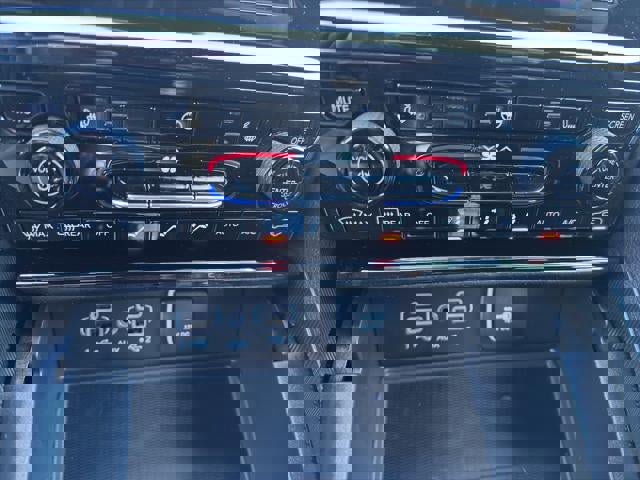 New 2025 Jeep Grand Cherokee Laredo X w/ Luxury Tech Group I image 39