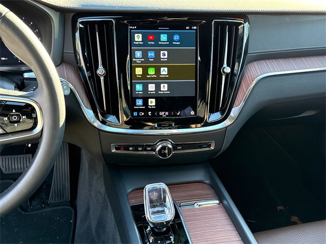 Used 2024 Volvo V60 B5 Cross Country Ultimate image 18