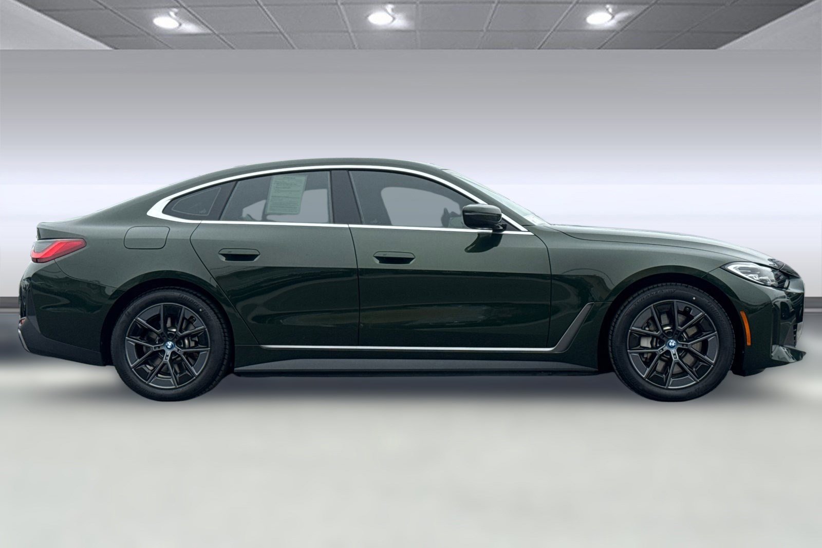 Certified 2023 BMW i4 eDrive35 w/ Premium Package image 7