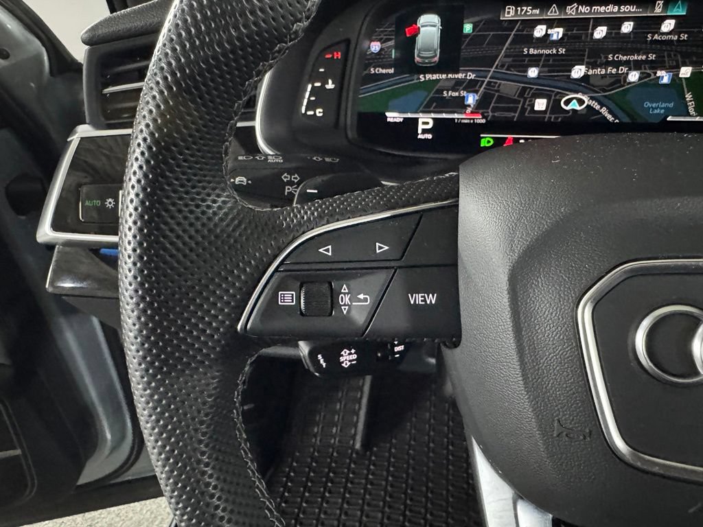 Used 2023 Audi SQ7 Premium Plus AWD/4WD image 30