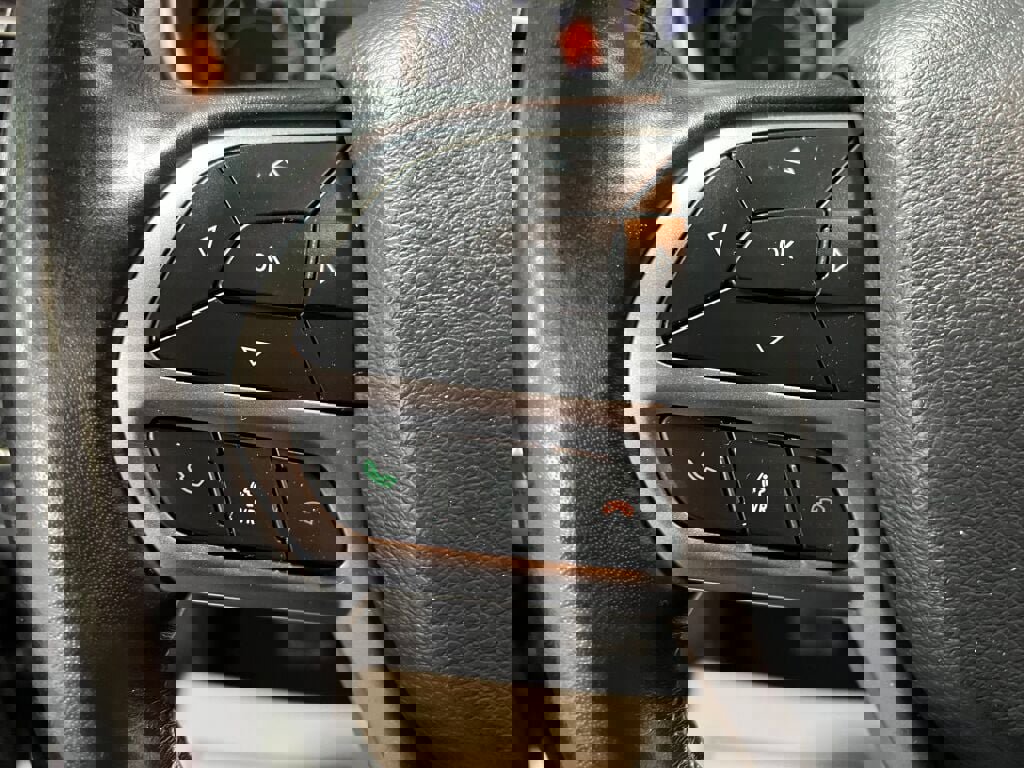 Used 2021 Jeep Cherokee Latitude Plus image 8