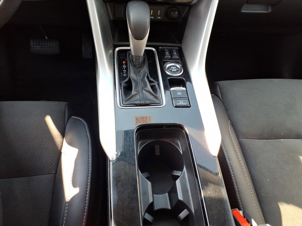 Used 2024 Mitsubishi Eclipse Cross SE image 13