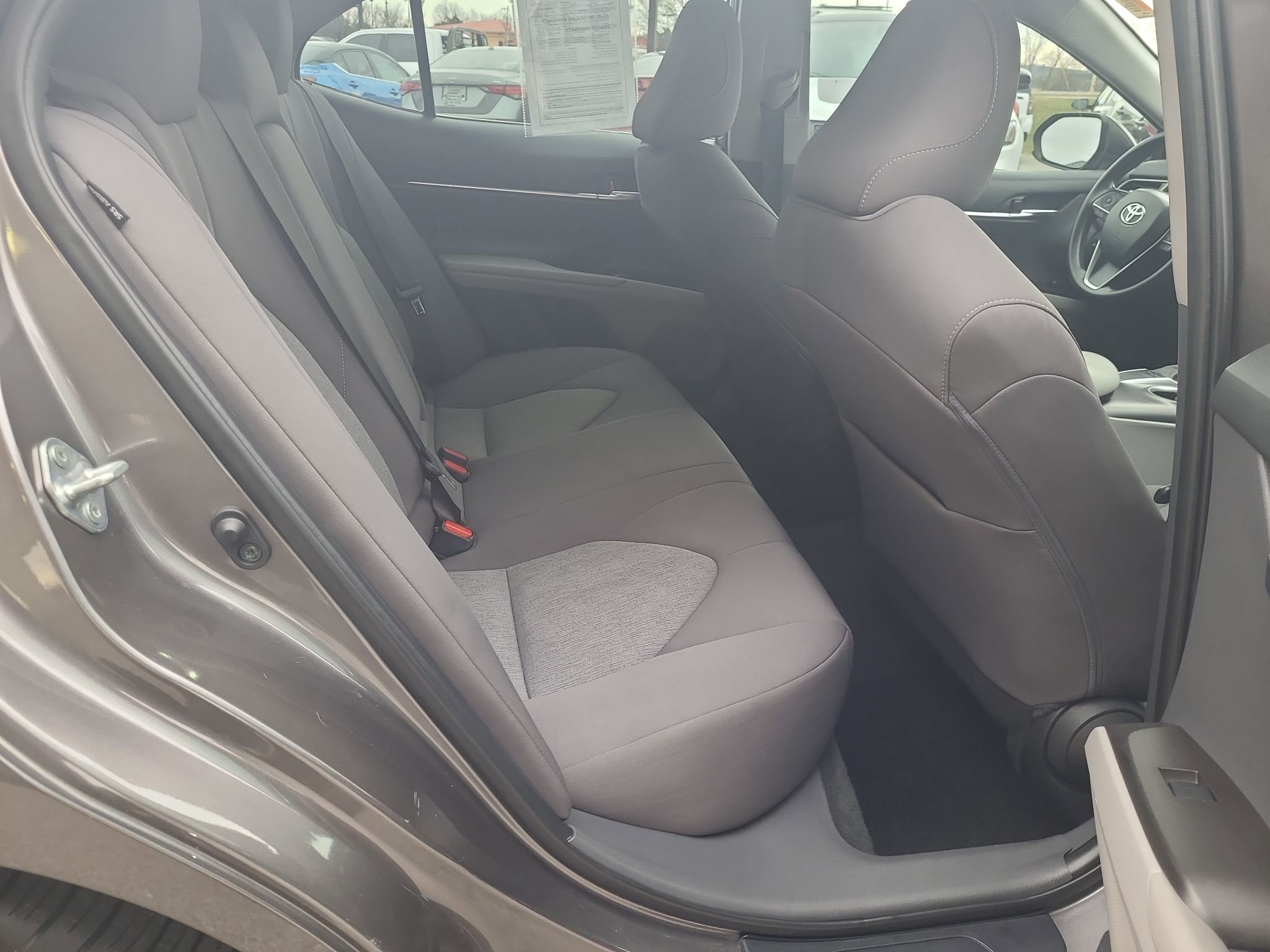 Used 2022 Toyota Camry LE image 27