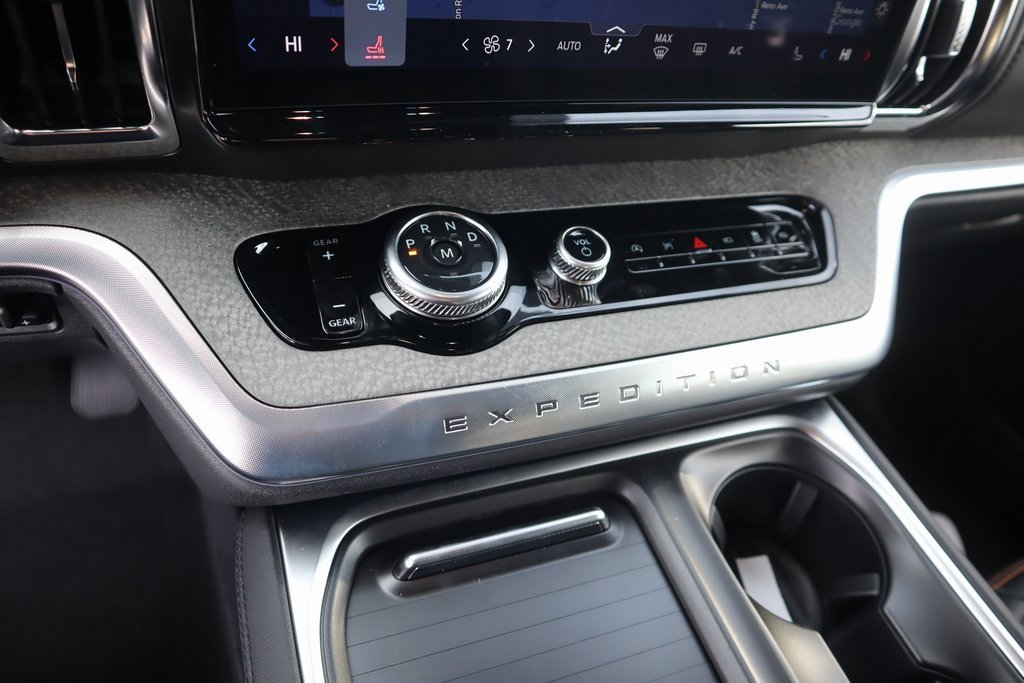 New 2025 Ford Expedition Tremor image 9