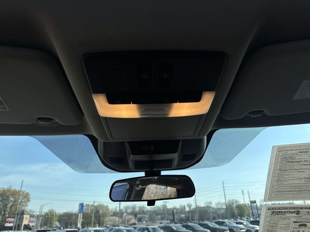 Used 2022 Nissan Rogue SV w/ SV Premium Package image 23