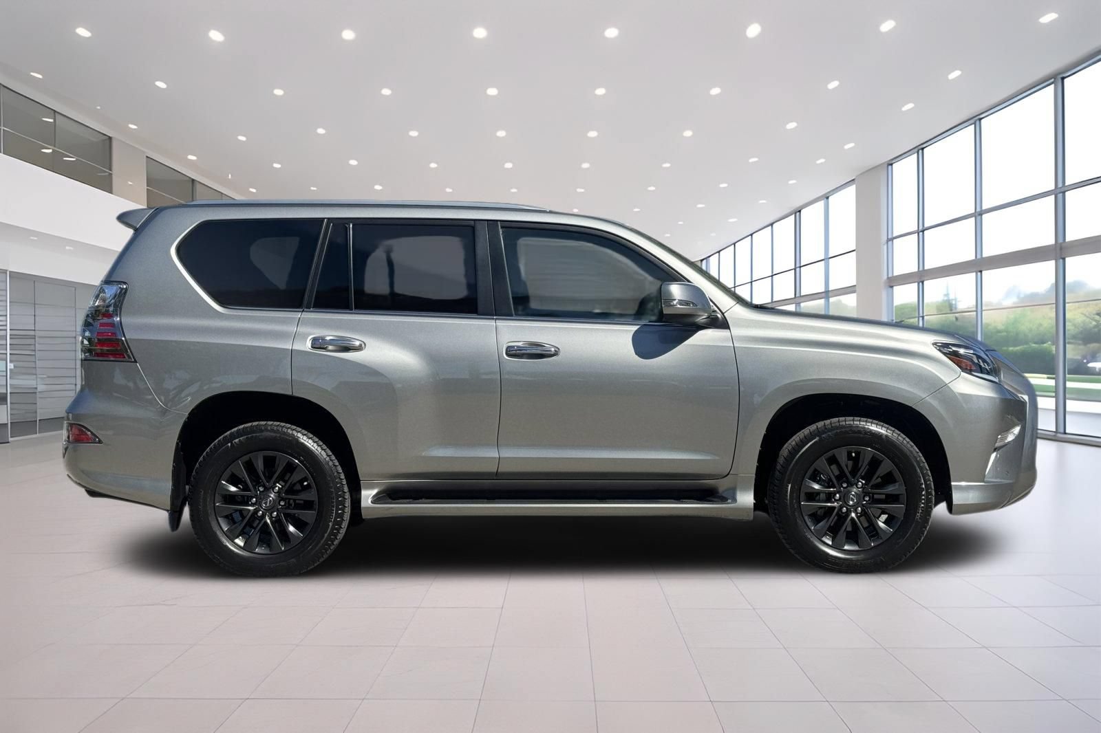 Used 2023 Lexus GX 460 Premium w/ Premium Package AWD/4WD image 3