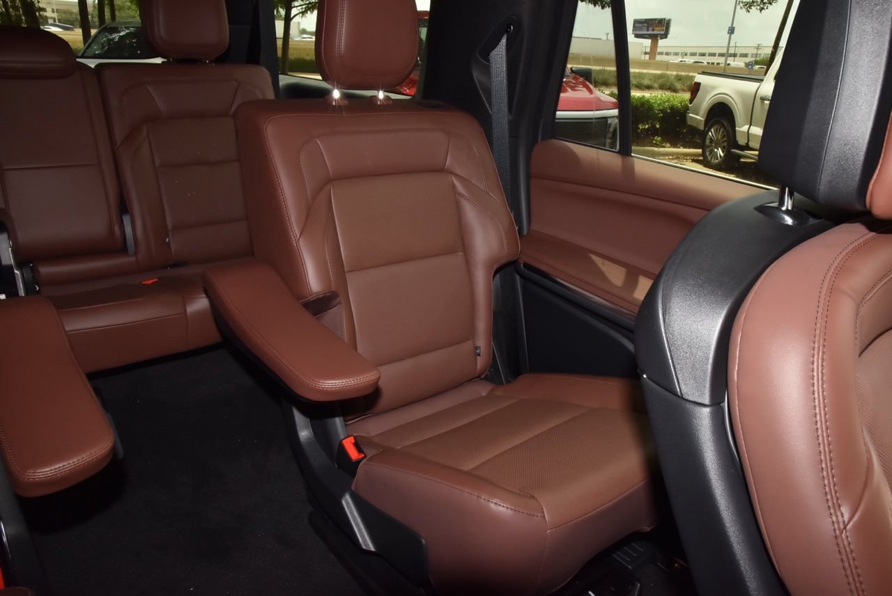 New 2026 Lincoln Navigator L Reserve AWD/4WD image 22
