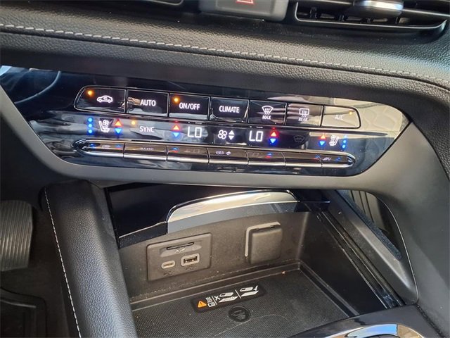 Used 2023 Buick Envision Avenir image 20