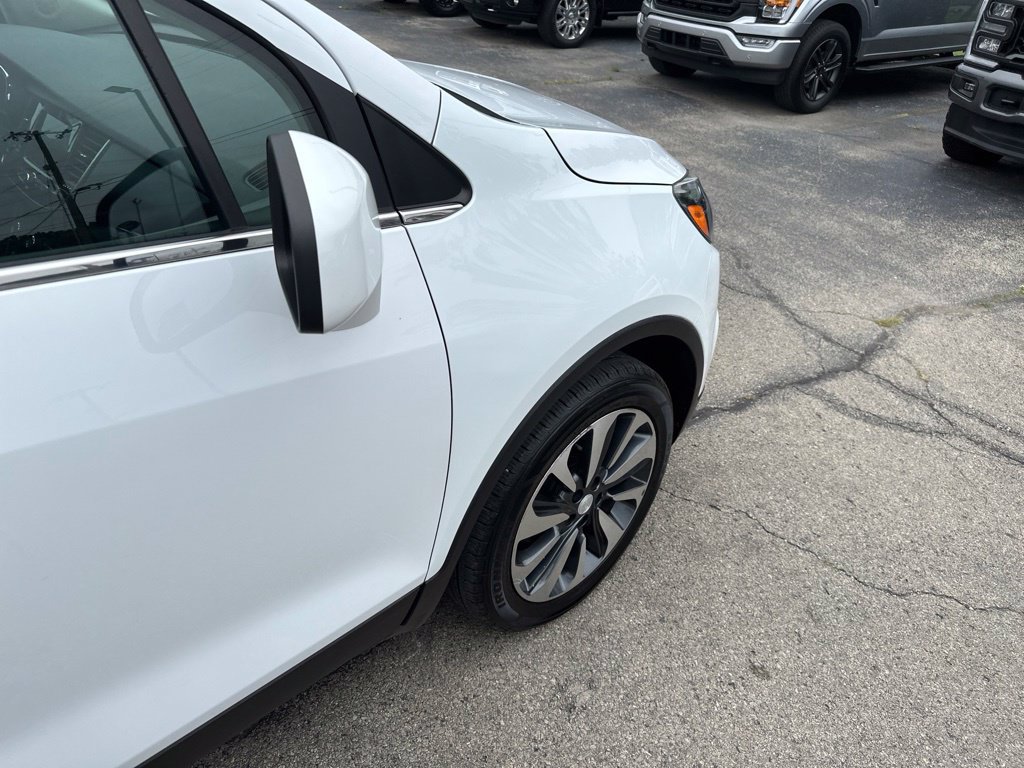 Used 2021 Buick Encore Preferred AWD/4WD image 16