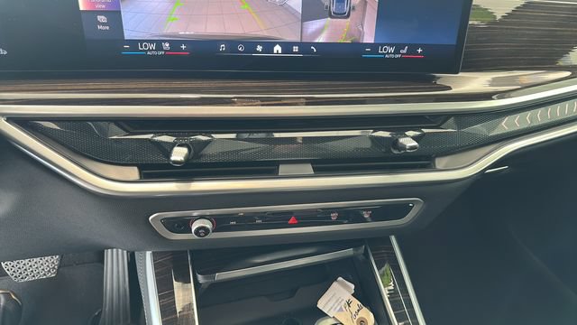 Used 2025 BMW X5 xDrive40i AWD/4WD image 13