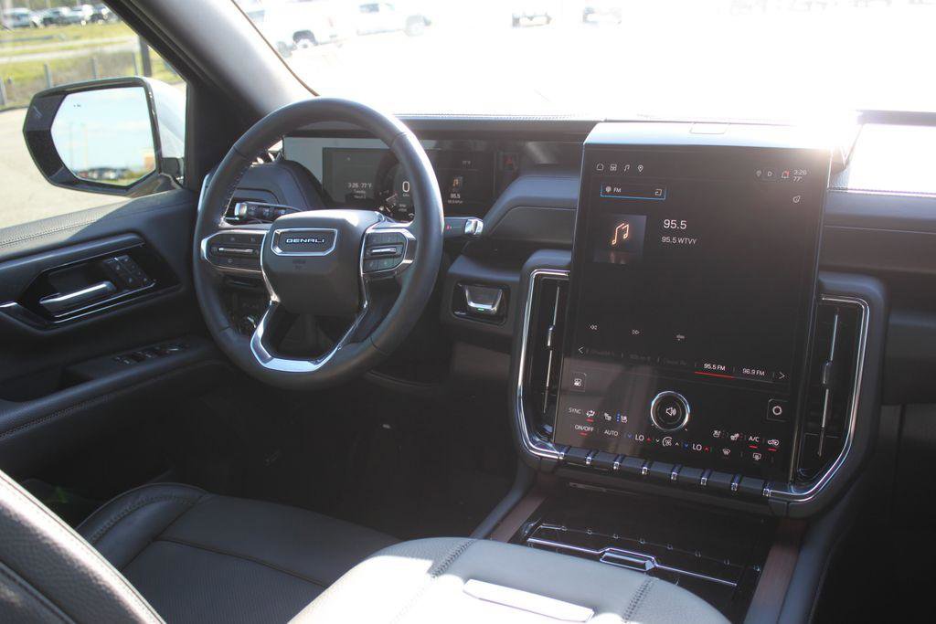 New 2026 GMC Yukon Denali w/ Sun & Power Step Package image 9