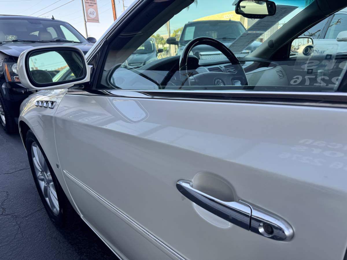 Used 2008 Buick Lucerne CXS FWD image 16