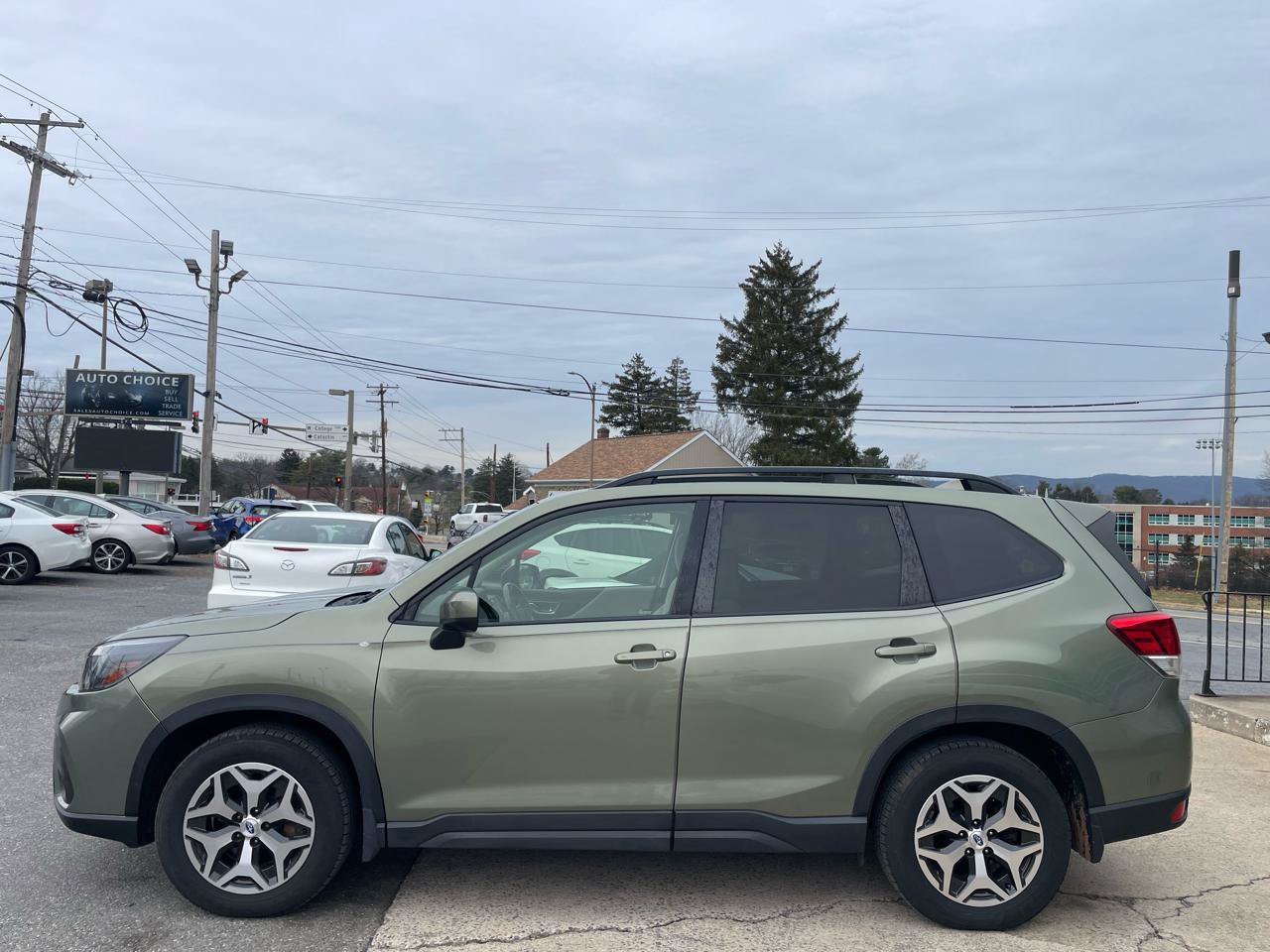 Used 2020 Subaru Forester Premium AWD/4WD image 10