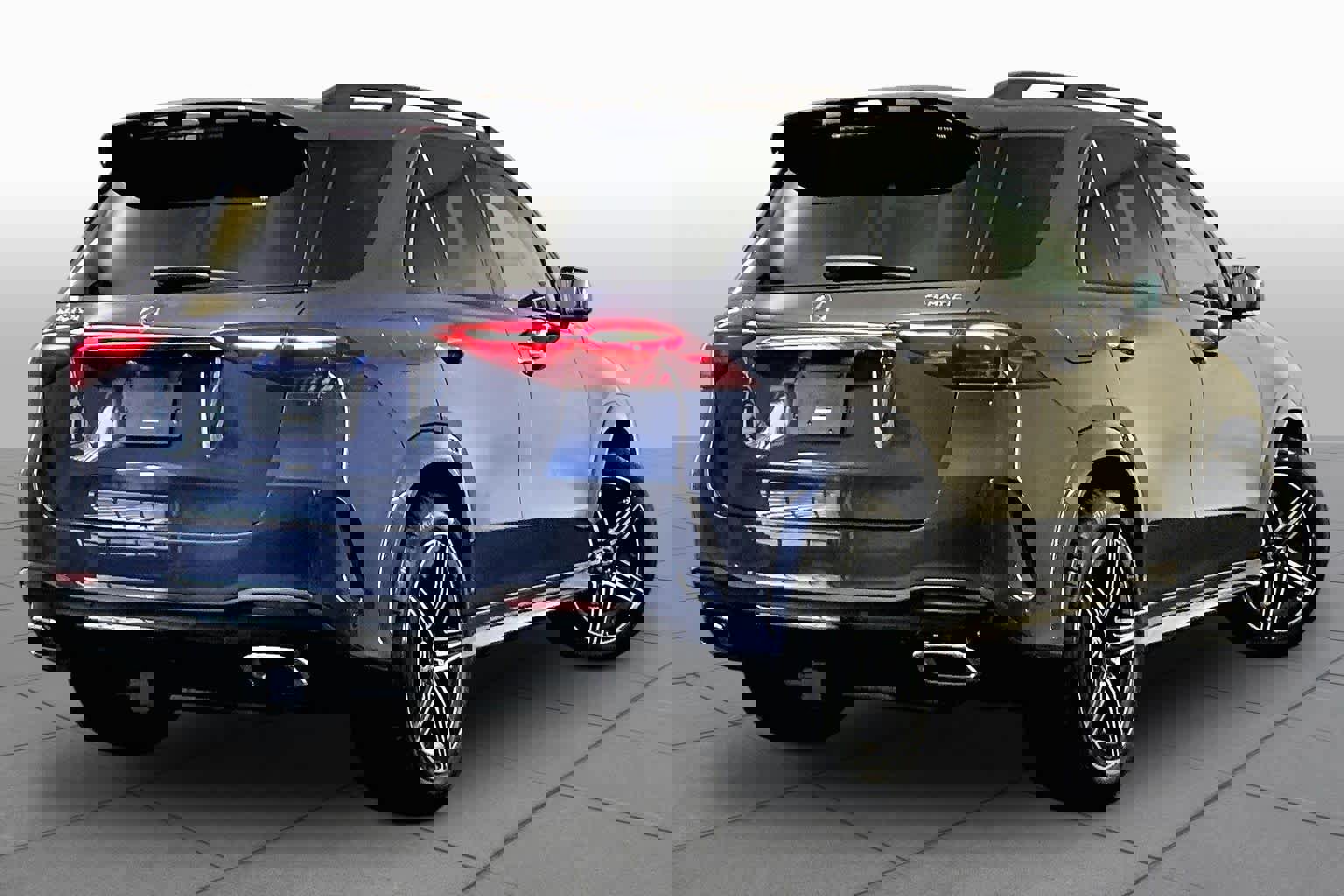 Used 2025 Mercedes-Benz GLE 350 4MATIC image 13