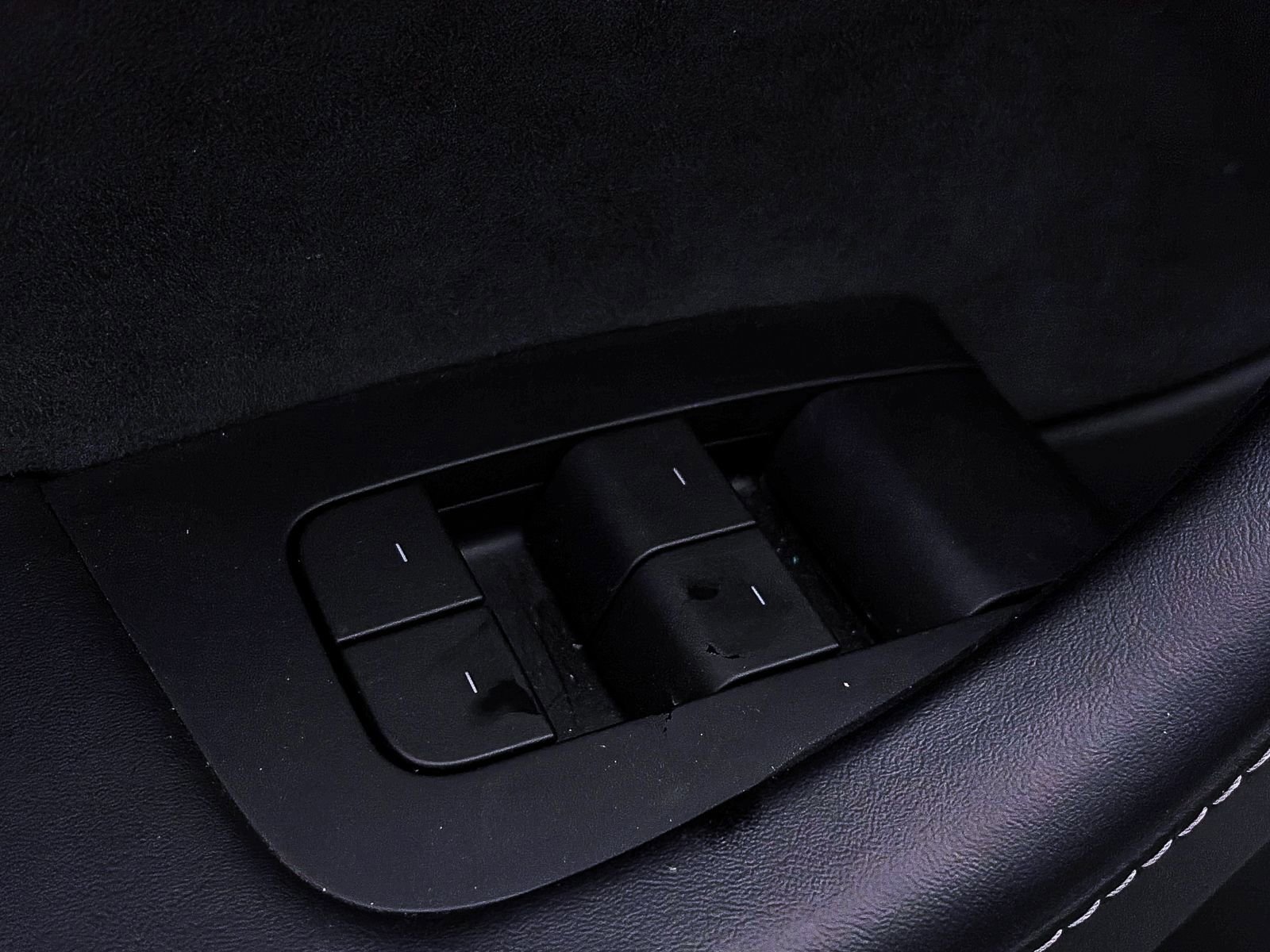 Used 2023 Tesla Model 3 Performance image 13