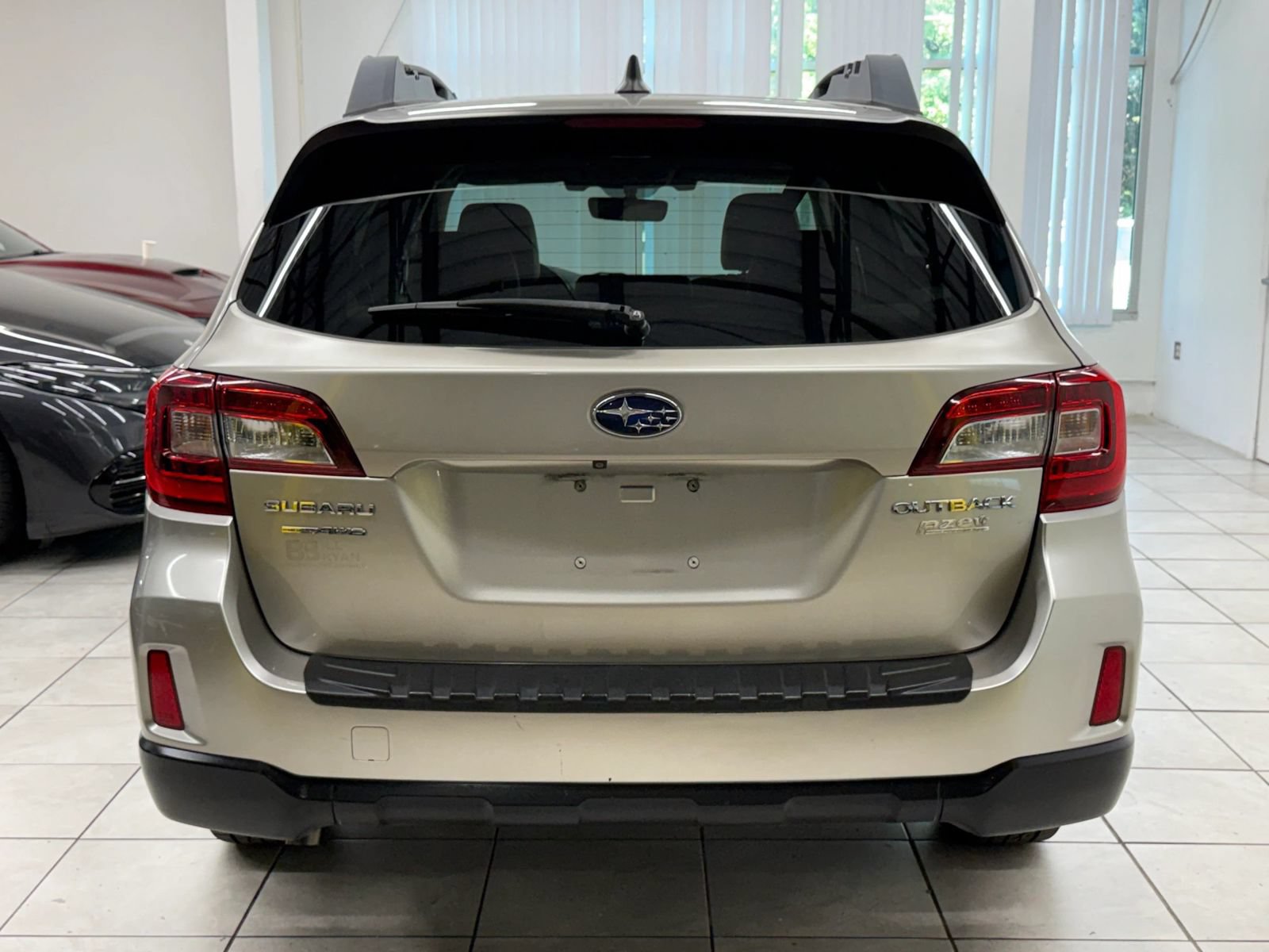 Used 2017 Subaru Outback 2.5i Premium AWD/4WD image 8
