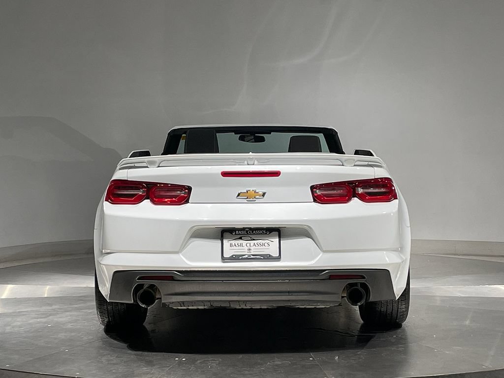 Used 2019 Chevrolet Camaro LT RWD image 7