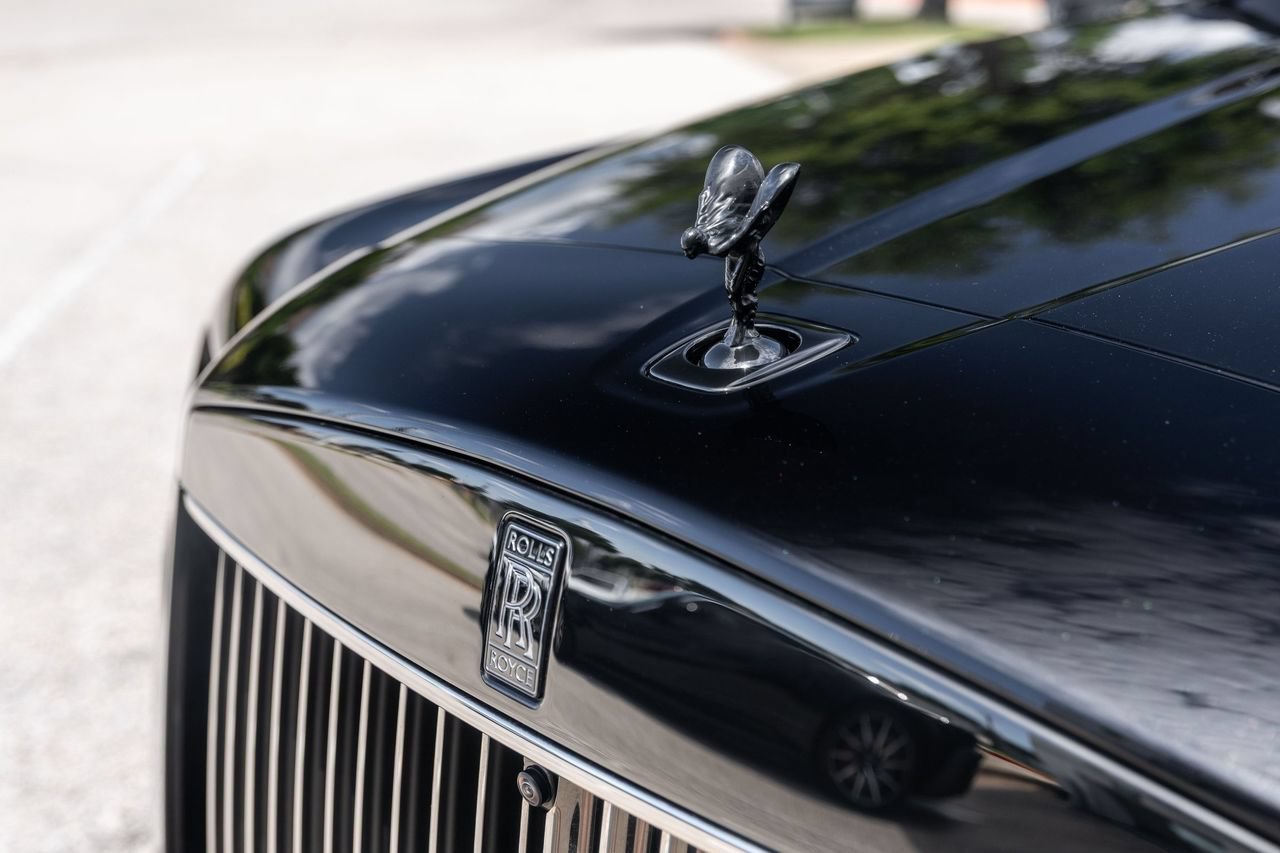 Certified 2025 Rolls-Royce Cullinan Black Badge w/ Leather Finishing Pack AWD/4WD image 7