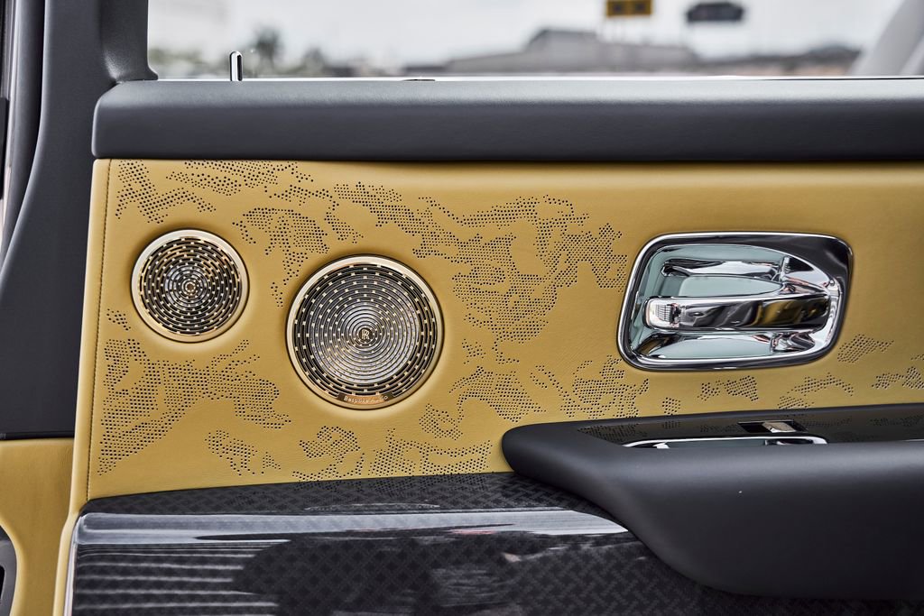 Used 2026 Rolls-Royce Cullinan Black Badge image 52