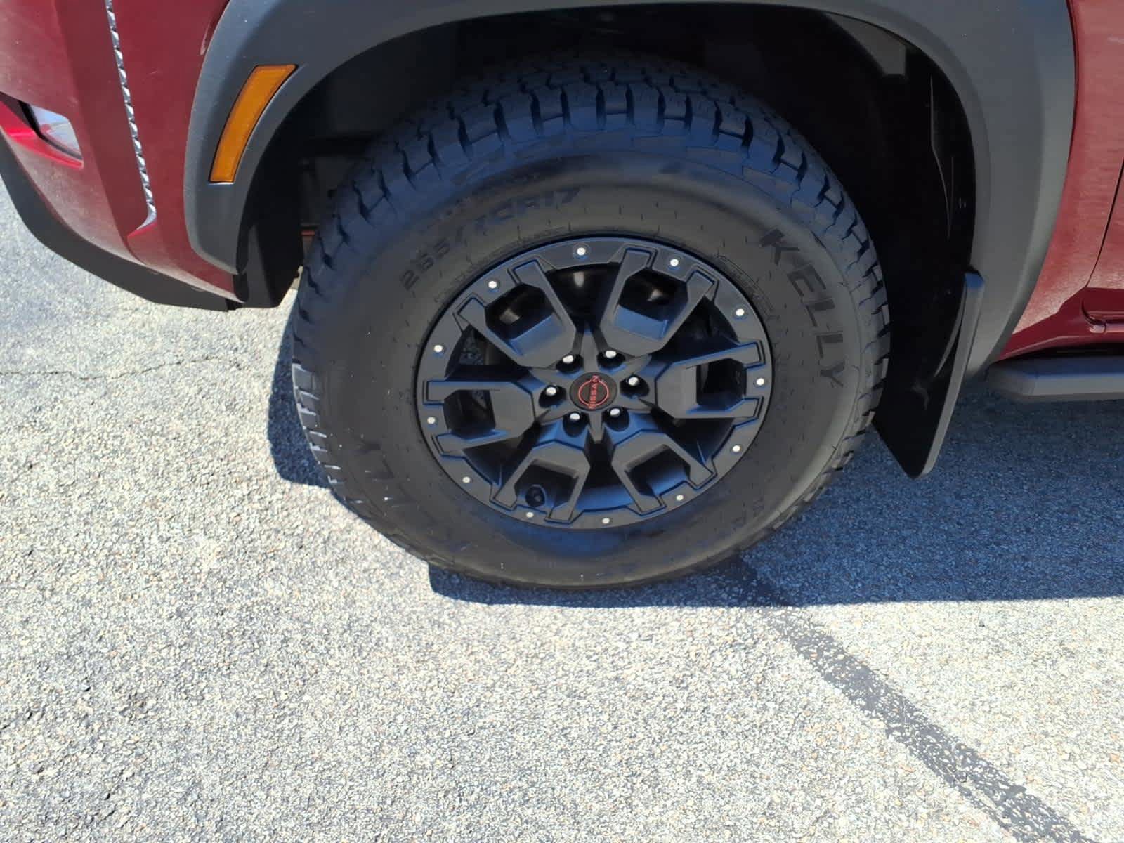 Used 2022 Nissan Frontier PRO-4X w/ Pro-4X Premium Package AWD/4WD image 3