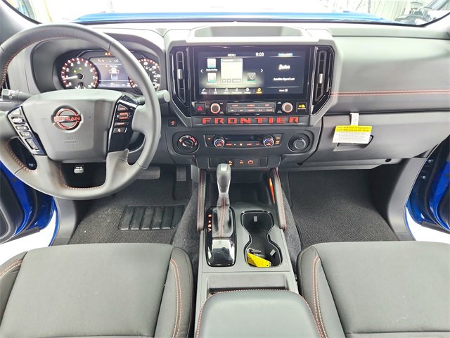 Used 2025 Nissan Frontier PRO-4X image 25