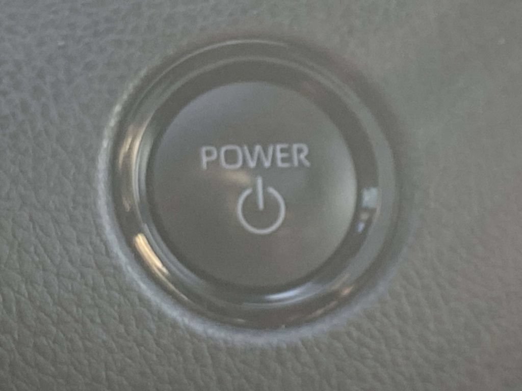 Used 2025 Toyota Camry XSE FWD image 27
