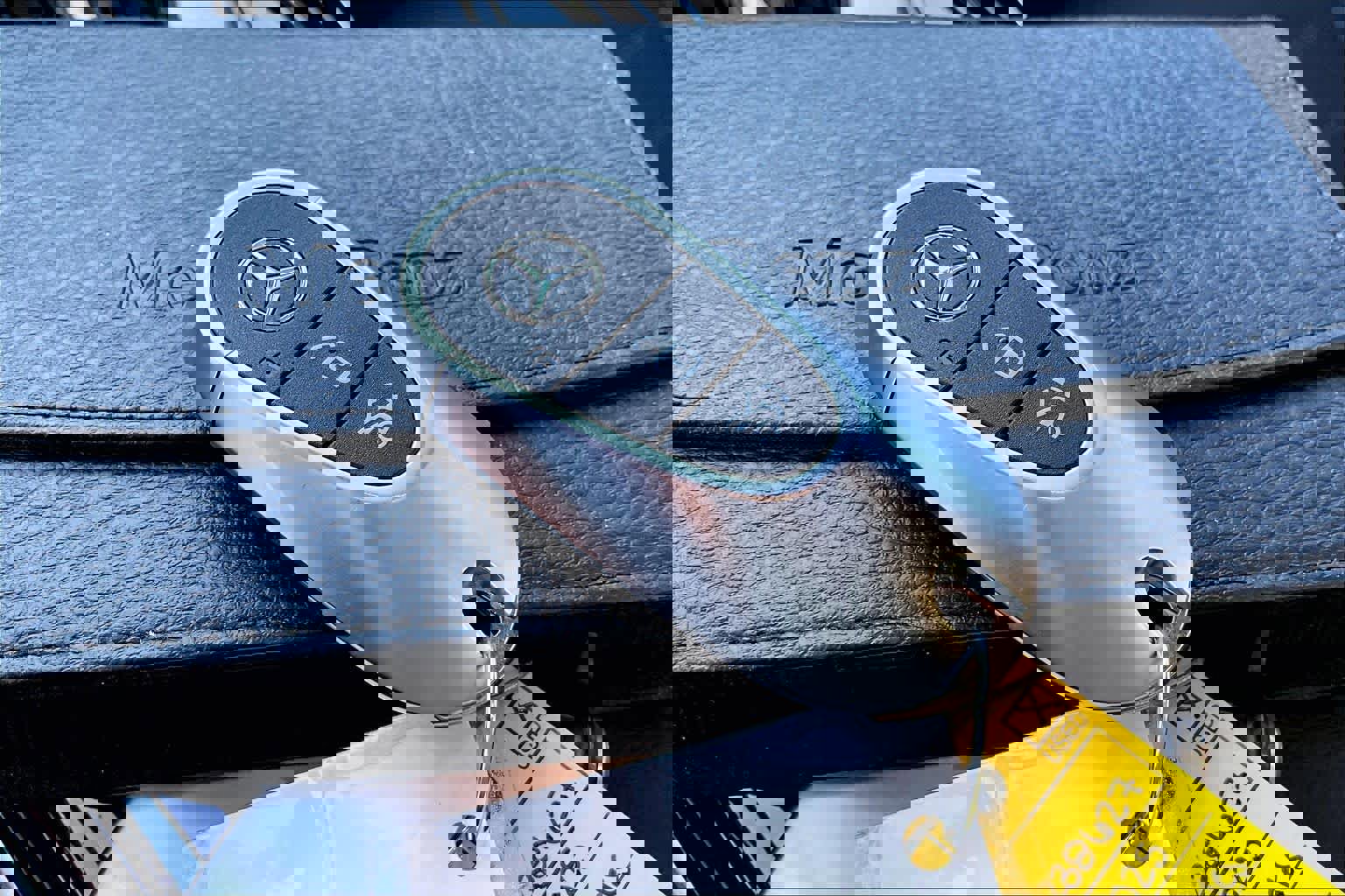 Used 2025 Mercedes-Benz C 300 Sedan image 15