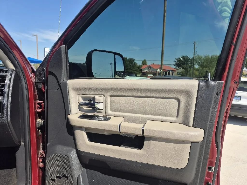 Used 2018 RAM 2500 Laramie w/ Sport Appearance Group AWD/4WD image 19