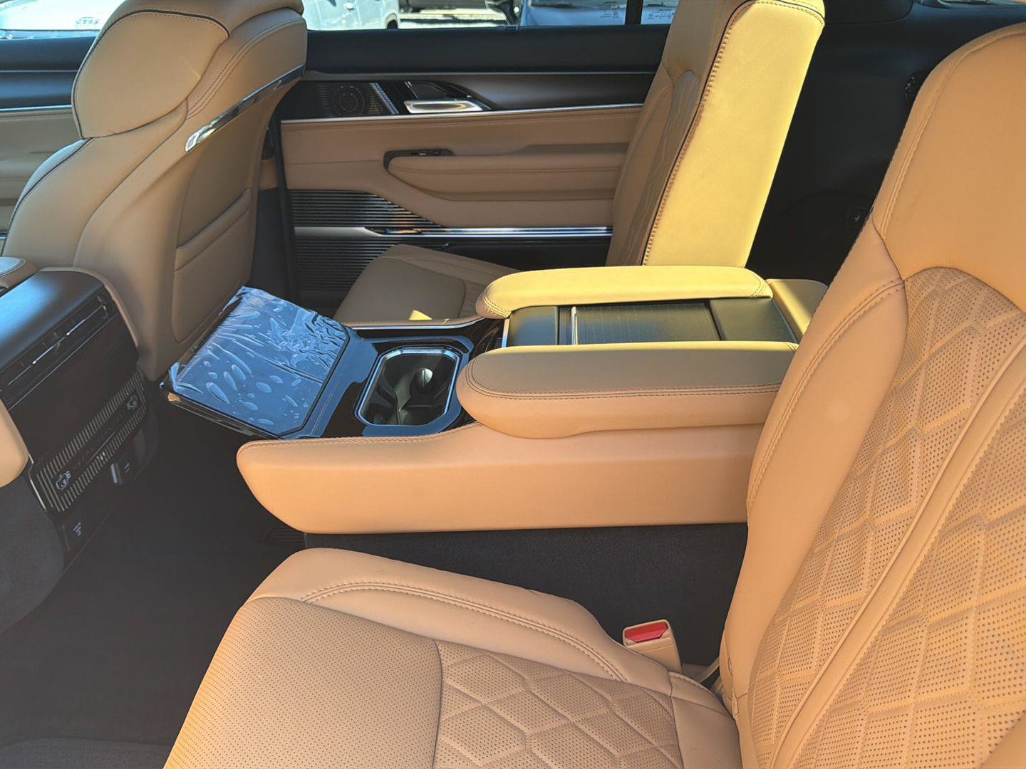 New 2026 Jeep Grand Wagoneer L Summit AWD/4WD image 24