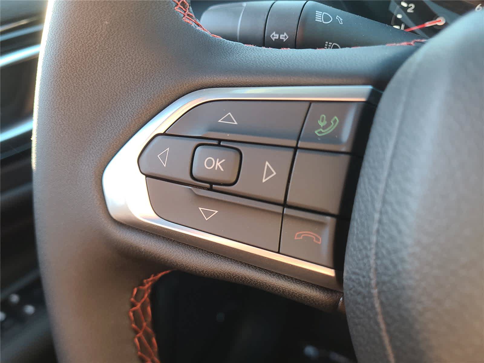 New 2024 Jeep Compass Trailhawk w/ Sun and Sound Group AWD/4WD image 29